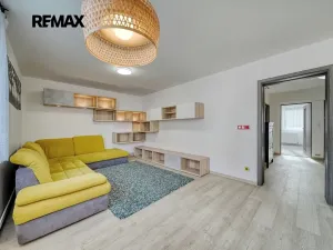 Prodej bytu 4+kk, Křečhoř, 74 m2