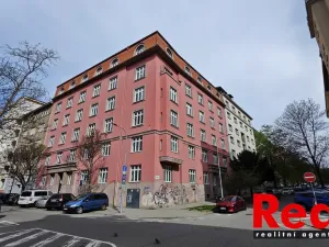 Pronájem garáže, Brno - Veveří, Grohova, 30 m2