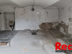 Pronájem garáže, Brno - Veveří, Grohova, 30 m2