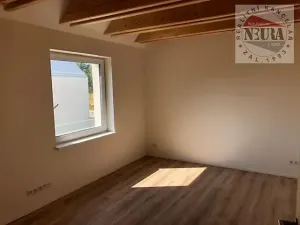 Pronájem rodinného domu, Bystřice, 144 m2