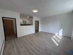 Prodej bytu 1+kk, Meziboří, B. Němcové, 35 m2