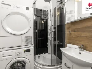 Prodej bytu 3+1, Choltice, Okružní, 64 m2