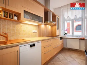 Prodej atypického bytu, Loket, Kostelní, 147 m2