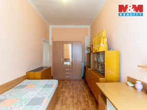 Prodej bytu 3+1, Kroměříž, Husovo náměstí, 92 m2