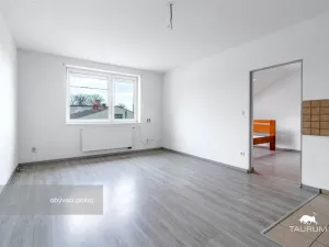 Prodej bytu 2+kk, Tymákov, 52 m2