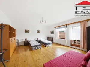 Prodej rodinného domu, Rynholec, nám. 1. máje, 561 m2