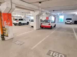 Prodej garážového stání, Praha, Ve Lhotce, 12 m2