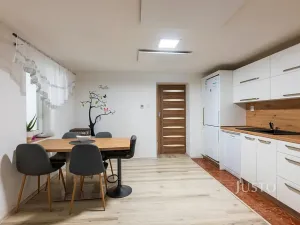 Prodej rodinného domu, Moravská Nová Ves, Lipová, 97 m2