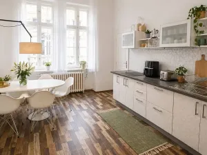 Pronájem kanceláře, Praha - Nové Město, Bolzanova, 80 m2