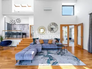 Prodej rodinného domu, Praha - Dejvice, V Šáreckém údolí, 337 m2