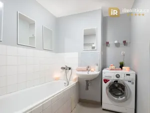 Prodej bytu 2+1, Pardubice - Zelené Předměstí, kpt. Nálepky, 56 m2