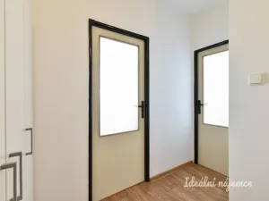Pronájem bytu 2+kk, Praha - Kobylisy, Balabánova, 45 m2