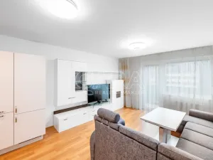 Pronájem bytu 2+kk, Praha - Modřany, Fikerova, 62 m2