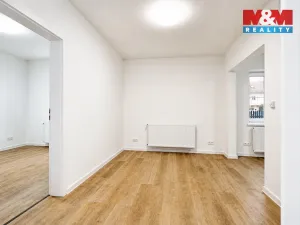 Prodej činžovního domu, Karlovy Vary - Tašovice, Česká, 200 m2