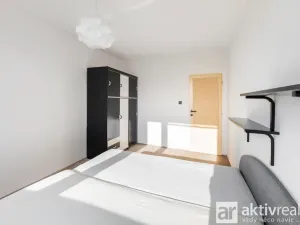 Prodej bytu 3+kk, Praha - Petrovice, Kurčatovova, 70 m2