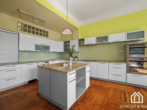 Prodej bytu 4+kk, Praha - Holešovice, U Pergamenky, 125 m2