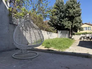 Pronájem bytu 1+1, Praha - Žižkov, Na Jarově, 35 m2