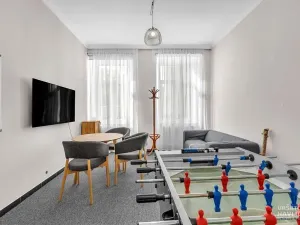 Pronájem obchodního prostoru, Chrudim, V Hliníkách, 172 m2
