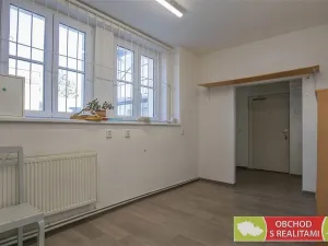 Pronájem obchodního prostoru, Říčany, 17. listopadu, 61 m2