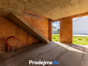 Prodej rodinného domu, Hevlín, 182 m2