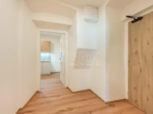 Pronájem kanceláře, Buštěhrad, Žižkova, 32 m2