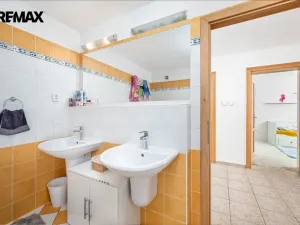 Prodej rodinného domu, Litvínovice, 180 m2
