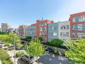 Pronájem bytu 1+kk, Praha - Prosek, Trmická, 36 m2