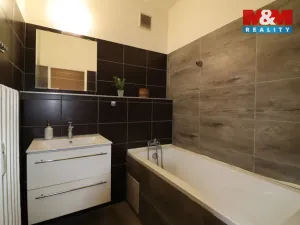 Prodej bytu 3+1, Most, tř. Budovatelů, 75 m2