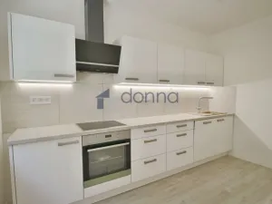 Pronájem bytu 2+1, Praha, Dubečská, 73 m2