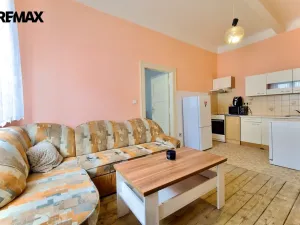 Pronájem bytu 1+1, Hradec Králové, Bidlova, 57 m2