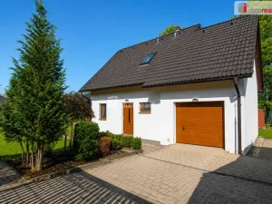 Prodej rodinného domu, Pomezí nad Ohří, Tůně, 118 m2