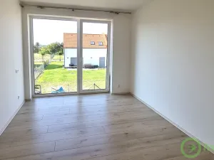 Pronájem bytu 2+kk, Opatovice nad Labem, Žákova, 78 m2