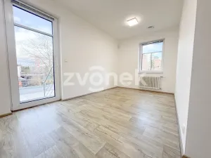 Pronájem bytu 3+kk, Zlín, Nad Ovčírnou III, 87 m2