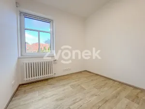 Pronájem bytu 3+kk, Zlín, Nad Ovčírnou III, 87 m2