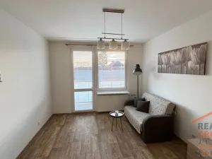 Pronájem bytu 1+1, Hradec Králové, Kyjevská, 36 m2
