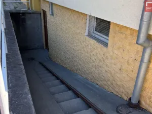 Prodej bytu 2+1, Olomouc, Tovární, 56 m2