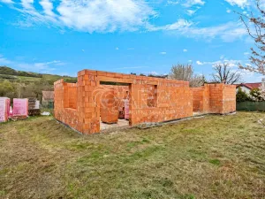 Prodej pozemku pro bydlení, Liteň - Běleč, Karlštejnská, 949 m2