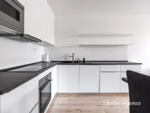 Pronájem bytu 2+kk, Praha - Modřany, K Vystrkovu, 71 m2
