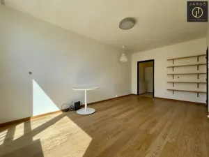 Pronájem bytu 2+kk, Praha - Kobylisy, Frýdlantská, 43 m2