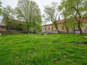 Pronájem komerční nemovitosti, Hostomice, Tyršovo náměstí, 290 m2