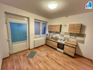 Pronájem bytu 1+1, Tlučná, Hlavní, 33 m2