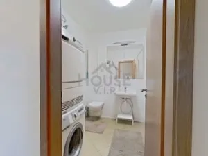 Pronájem bytu 4+kk, Praha - Vysočany, Jana Přibíka, 99 m2
