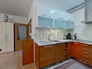 Pronájem bytu 4+kk, Praha - Vysočany, Jana Přibíka, 99 m2