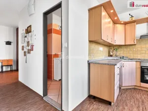 Prodej bytu 2+1, Karlovy Vary - Doubí, Modenská, 60 m2
