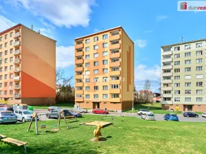 Prodej bytu 2+1, Karlovy Vary - Doubí, Modenská, 60 m2