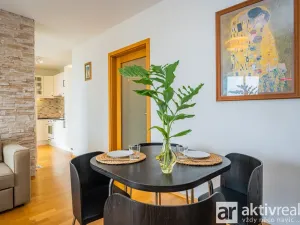 Pronájem bytu 1+kk, Praha - Žižkov, Pitterova, 38 m2
