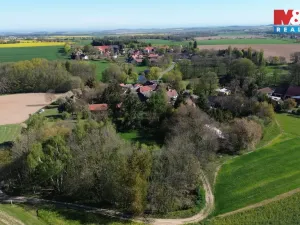 Prodej pozemku, Bečváry - Horní Jelčany, 5974 m2