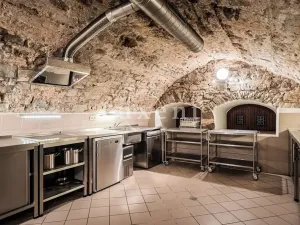 Prodej ubytování, Třebotov, U Tvrze, 2500 m2