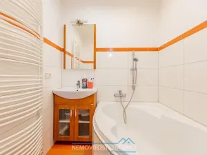 Prodej bytu 3+1, Znojmo, Dukelských bojovníků, 71 m2