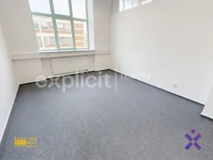 Pronájem kanceláře, Zlín, Vavrečkova, 421 m2